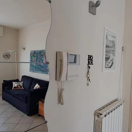 Happy Place Apartment